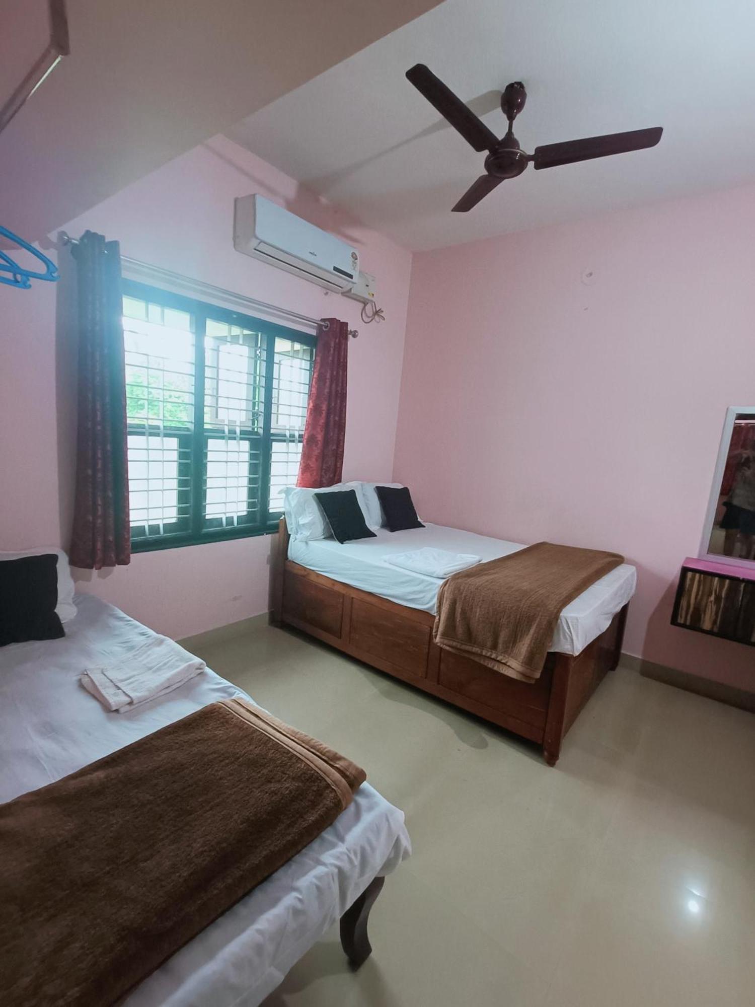 Maanyatha Home Stay Manipal Quarto foto